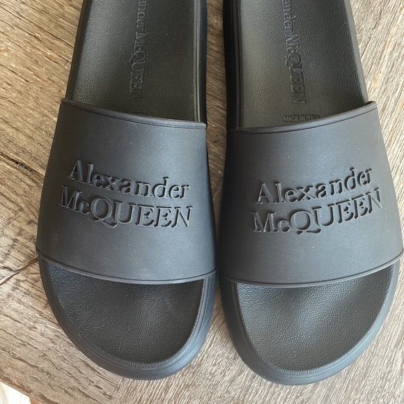 Alexander McQueen Mens slides- size 43 (10 US) - Picture 4 of 12